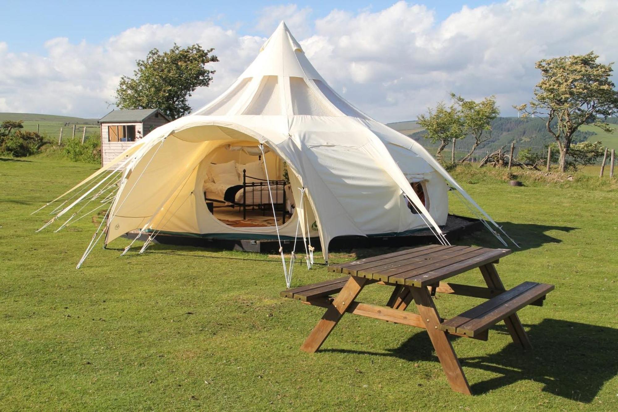 Tal-Y-Fan Farm 6M Stargazer Tent Bridgend  Esterno foto